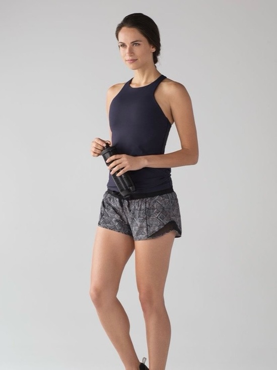 lululemon athletica Pants - Lululemon Hotty Hot Running Shorts • MSRP $68 • Size 4 (Read Below)